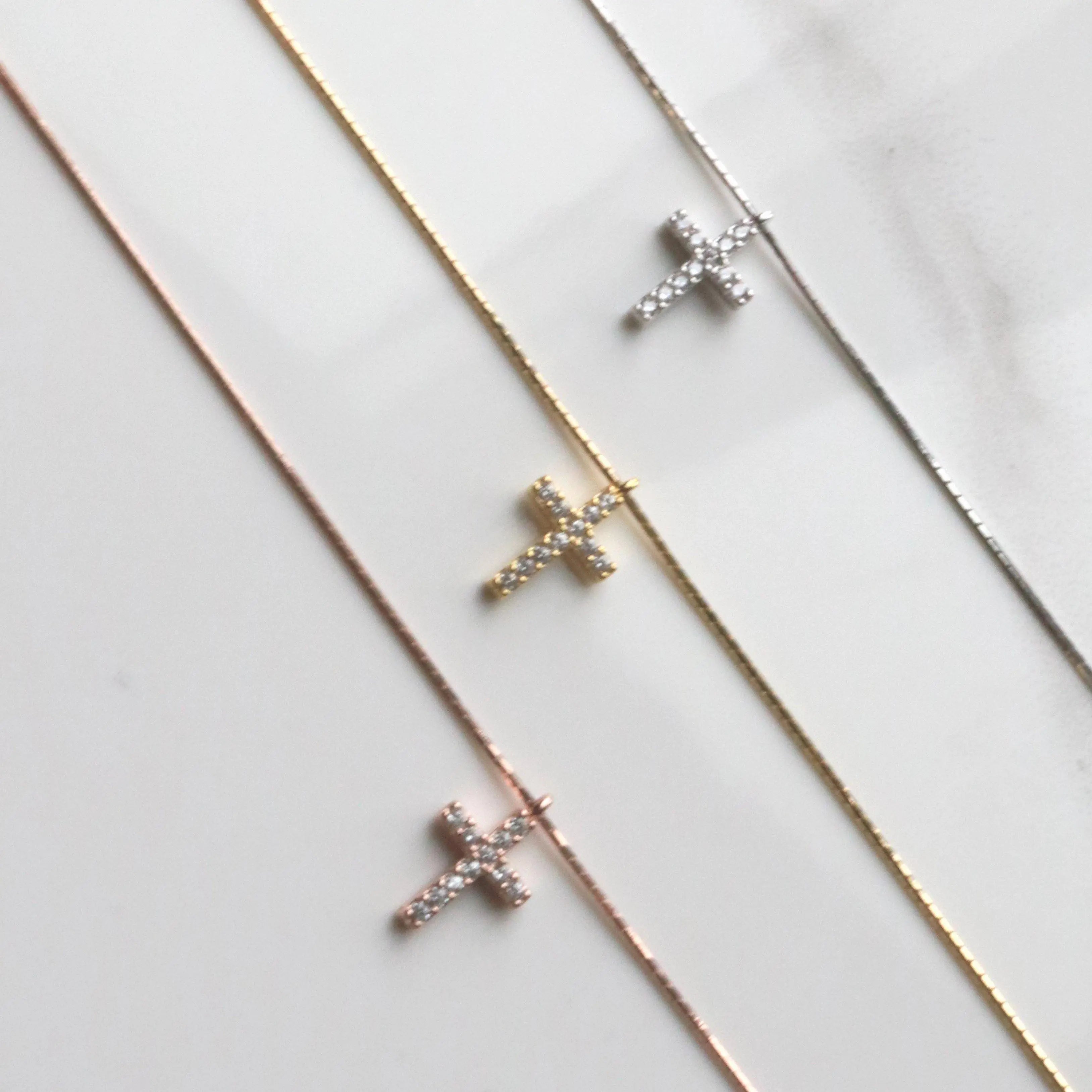 Cross pendant necklace - Necklaces