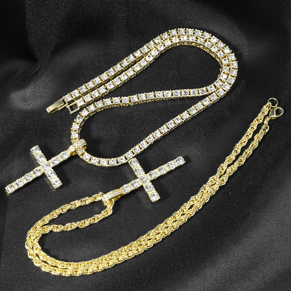 Diamond Cross Necklace – Faith Collection dsers