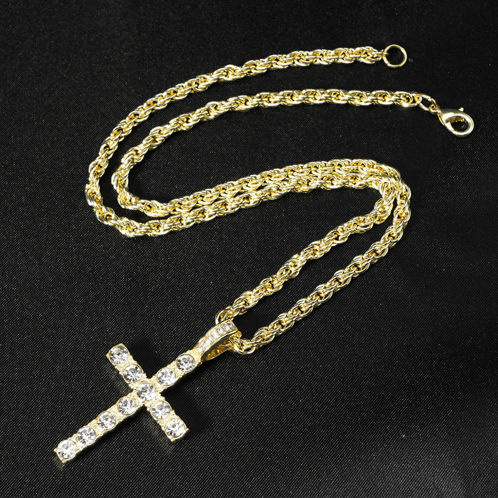 Diamond Cross Necklace – Faith Collection dsers